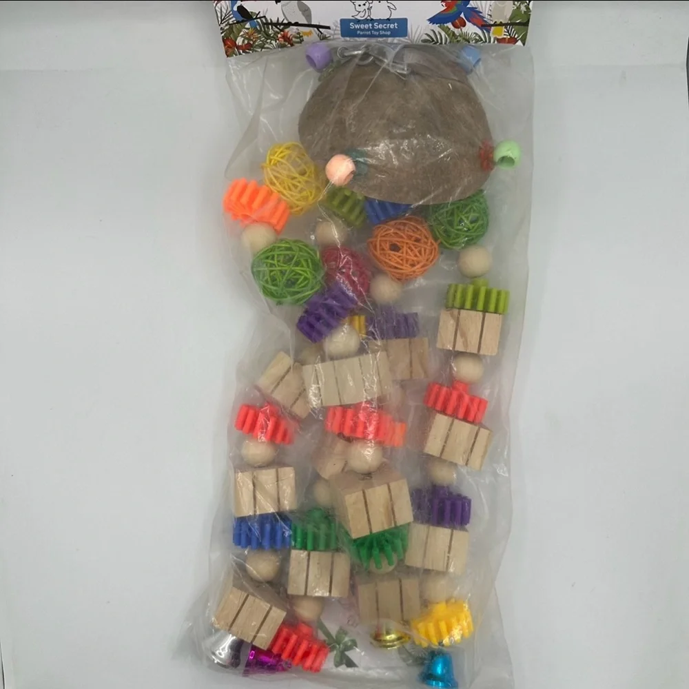 Large Bird Parrot Toy Durable Wooden Bird Chew Toy for Medium and Large Sized